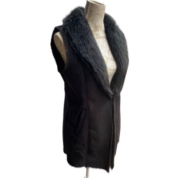 J. McLaughlin Black Suede Jacket Vest w/ Faux Fur Trim Size M Cozy Chic Mob Wife - Picture 2 of 11